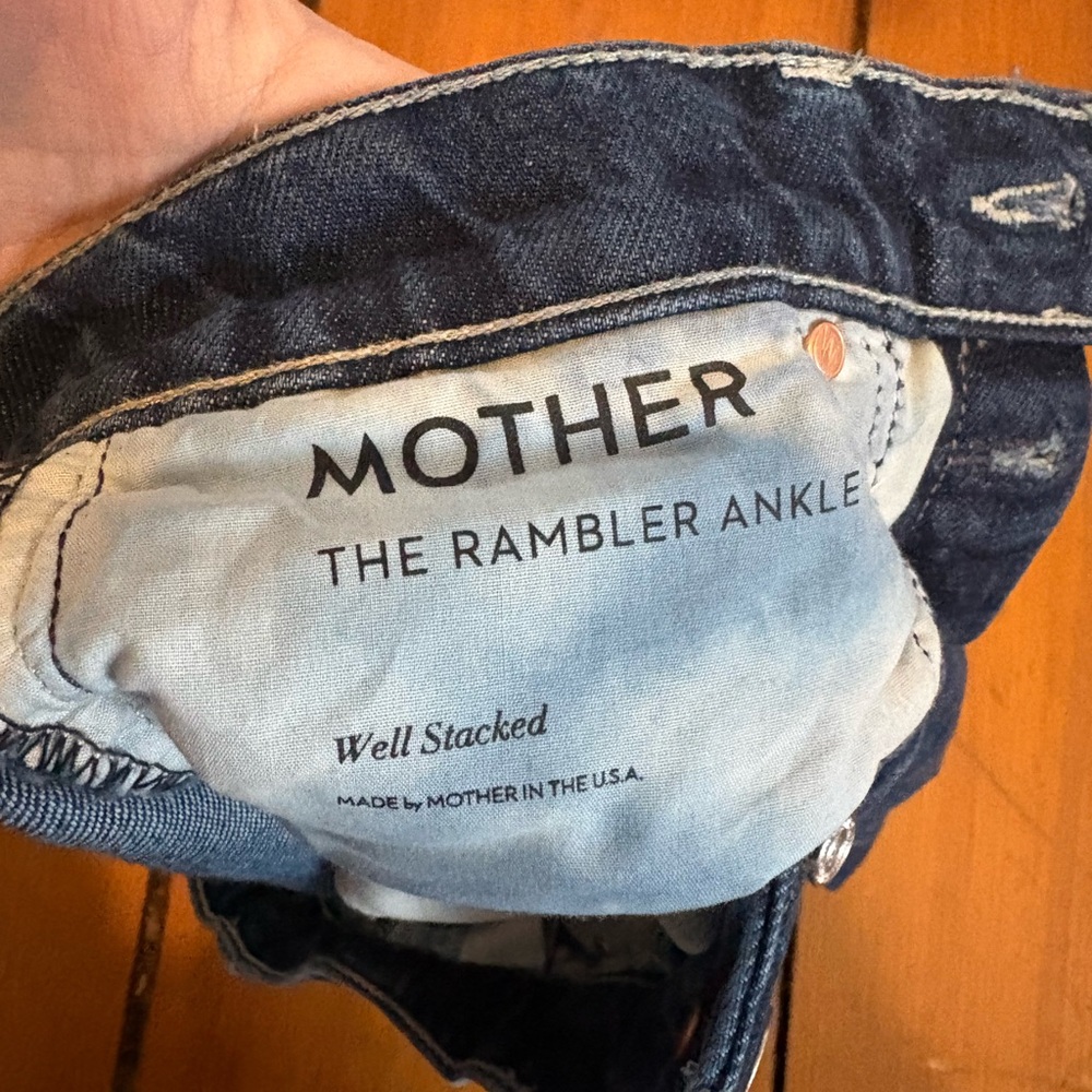 MOTHER Superior The Rambler Ankle Jeans in Well Stacked, Size 24 Medium Dark - Picture 8 of 16